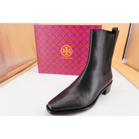 Tory Burch Sierra Black Leather Chelsea Ankle Booties SZ 7.5 Pointy New $435 - Picture 1 of 11